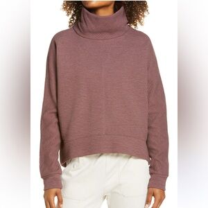 Women’s Zella sweatshirt